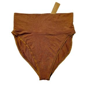 NWT Skims Soft High Waist Brief in Camel Women’s XS